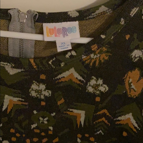Lularoe Amelia - Picture 2 of 3